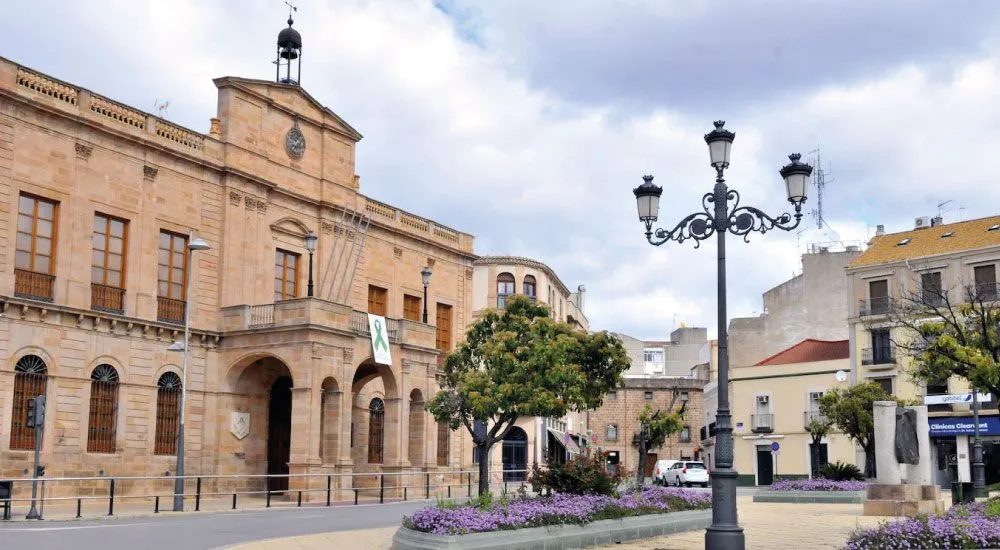 Grúa en Linares