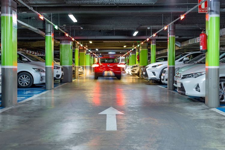 Parking Mercado del Arenal en Sevilla