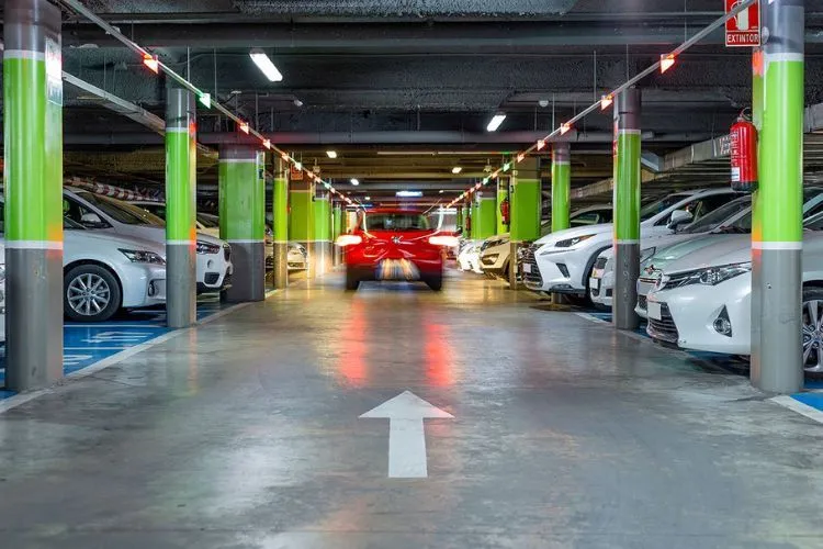 Parking Mercado del Arenal en Sevilla