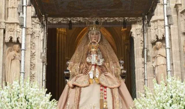 Virgen de los Reyes Sevilla